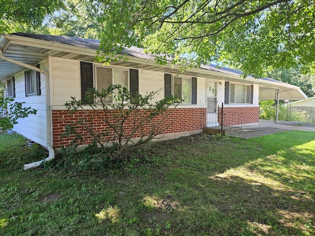 305 Maplewood Ct, Mountain View, MO 65548 - photo 2