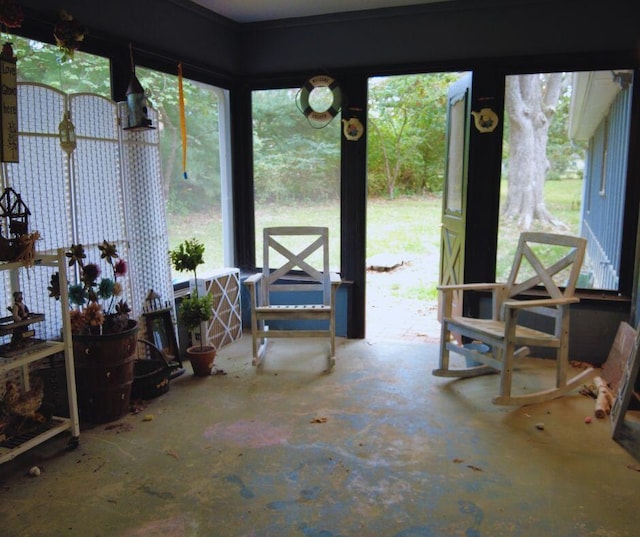 sunroom / solarium with a healthy amount of sunlight