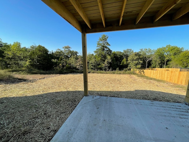 view of yard featuring a patio