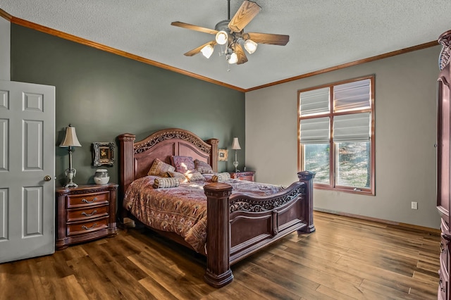 bedroom with dark wood-type flooring, ceiling fan, a textured ceiling, and ornamental molding