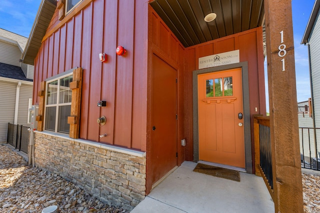 view of entrance to property