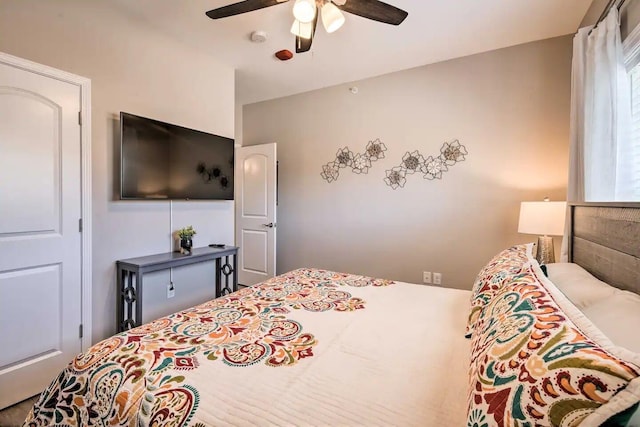 bedroom featuring ceiling fan