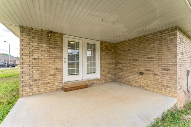 1130 S Arcadia Ave, Springfield, MO 65804 - view of patio / terrace