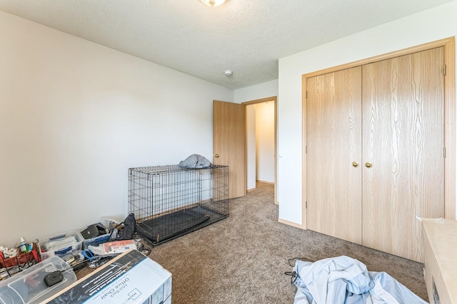 1130 S Arcadia Ave, Springfield, MO 65804 - carpeted bedroom featuring a closet and washer / clothes dryer