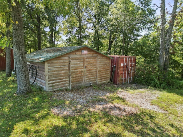 view of outdoor structure