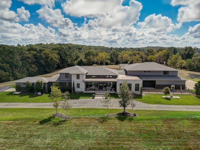 view of front of house with a front lawn