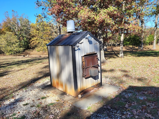 view of outdoor structure