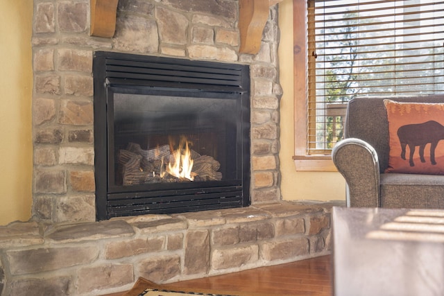 room details featuring a fireplace