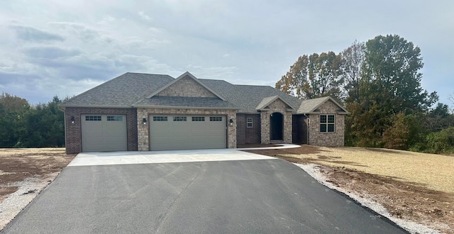 view of front facade with a garage