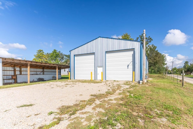 view of detached garage