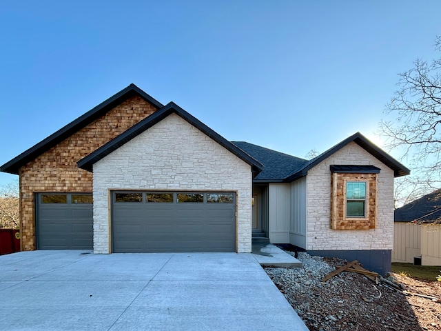 view of front facade with a garage