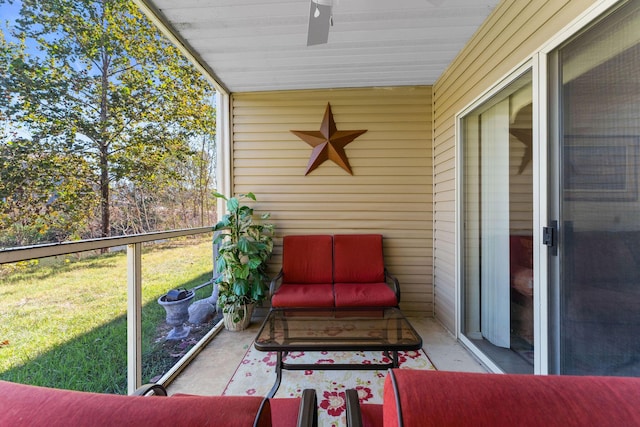 34 Golfshores Dr Unit 8, Branson, MO 65616 - sunroom featuring outdoor lounge area