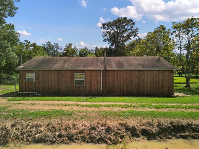 view of outdoor structure