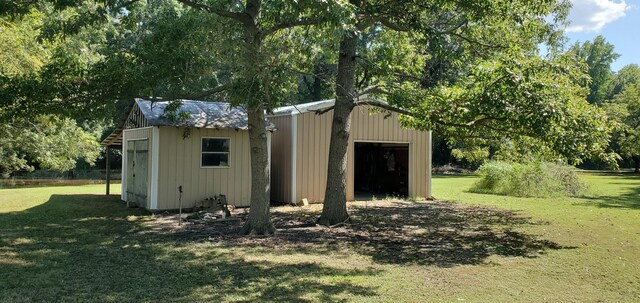 view of outbuilding with an outbuilding