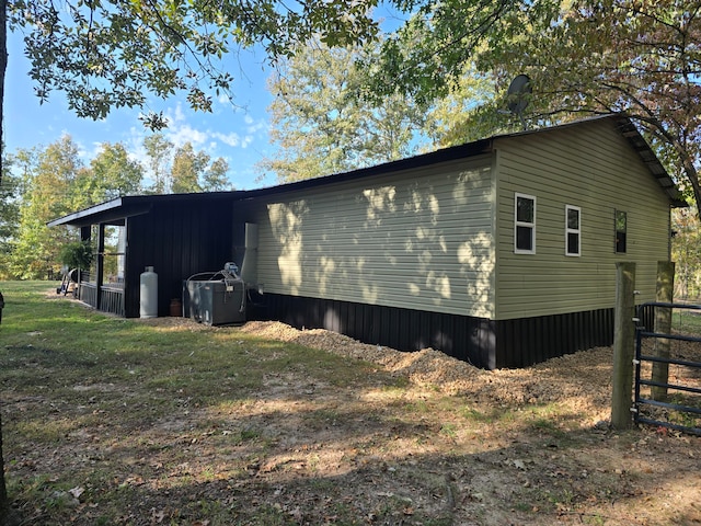 view of property exterior