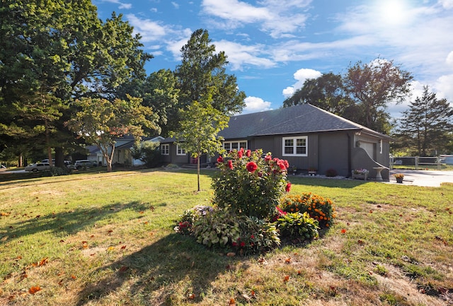 view of yard with a garage