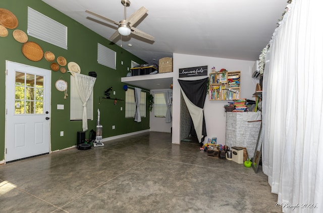 garage with ceiling fan