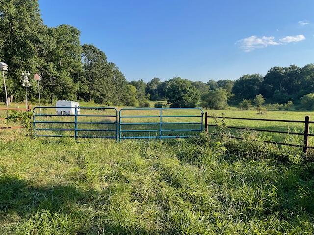 000 E Highland St, Cabool, MO 65689