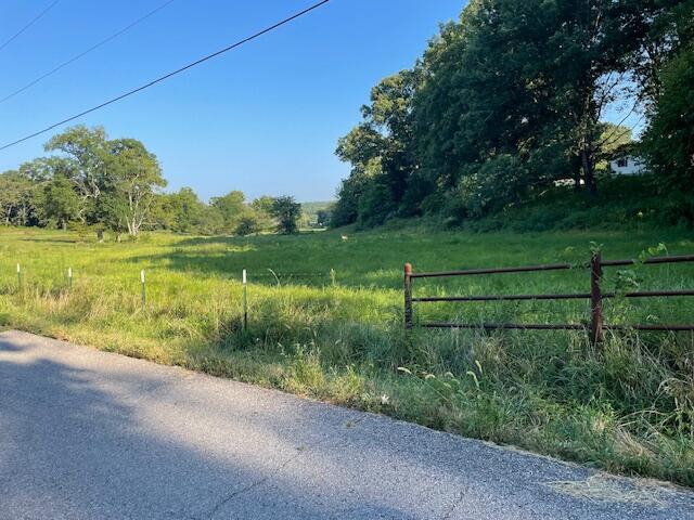 000 E Highland St, Cabool, MO 65689