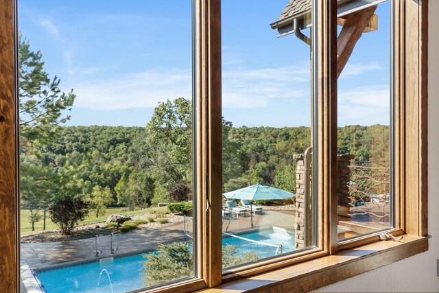 469 Valley Creek Rd, Clever, MO 65631
