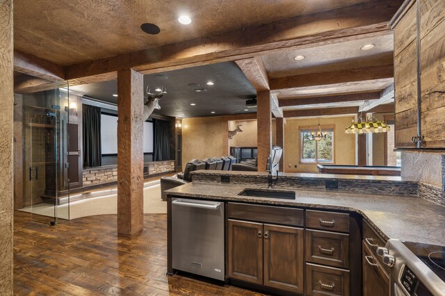 469 Valley Creek Rd, Clever, MO 65631