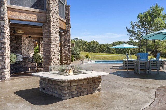 469 Valley Creek Rd, Clever, MO 65631