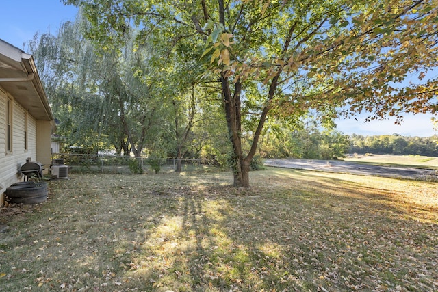 view of yard featuring cooling unit