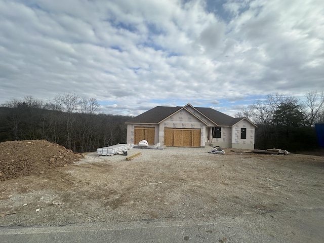 view of front of house featuring a garage