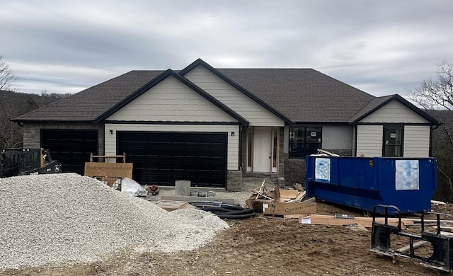 view of front facade featuring a garage