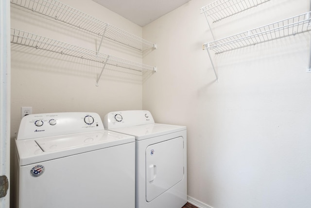 123 River Point Rd Unit 37, Hollister, MO 65672 - laundry area featuring separate washer and dryer