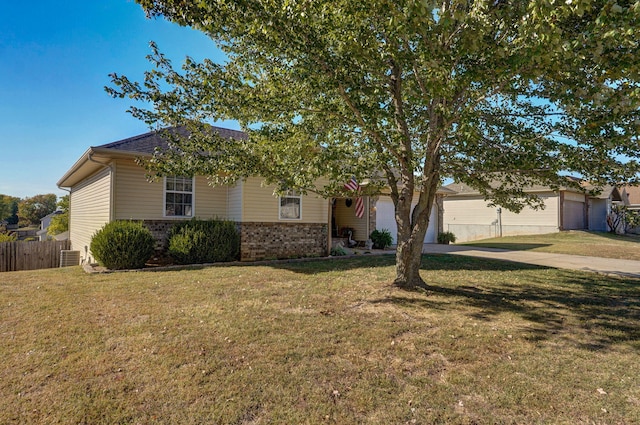 view of front facade with a front lawn