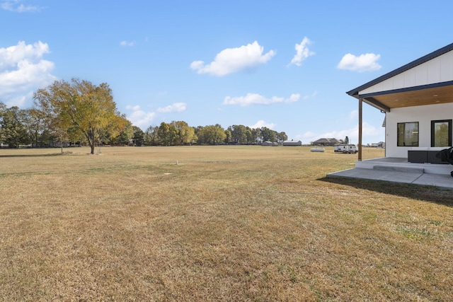 view of yard with a patio