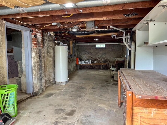 1025 Woodland Ave, West Plains, MO 65775 - basement featuring gas water heater