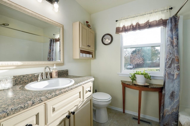 397 Micahs Xing, Reeds Spring, MO 65737 - bathroom with vanity, toilet, tile patterned floors, curtained shower, and baseboards