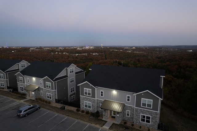 view of aerial view at dusk