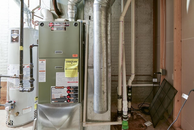 1462 E Powell St, Springfield, MO 65804 - utilities featuring water heater