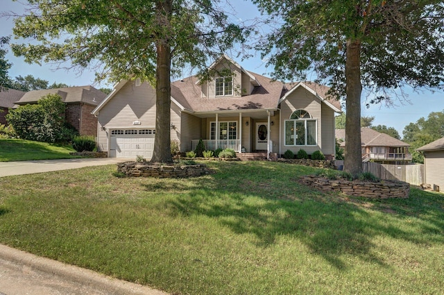 view of front of property featuring covered porch and a front lawn