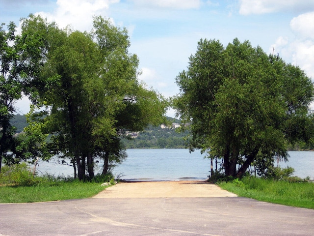 250 Lakewood Dr Unit 6303, Hollister, MO 65672 - water view