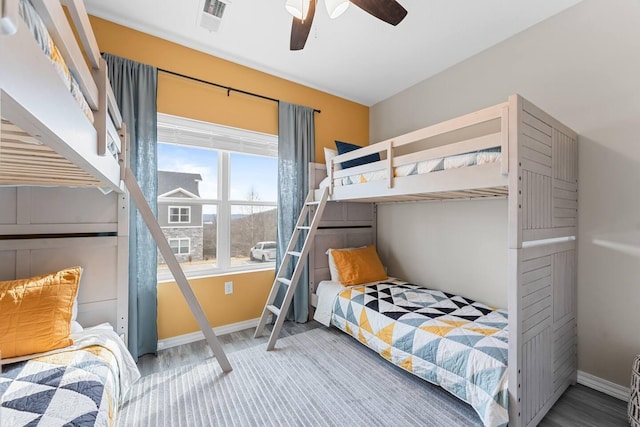 bedroom with ceiling fan