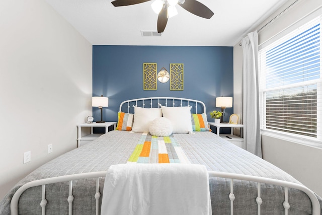 bedroom featuring ceiling fan