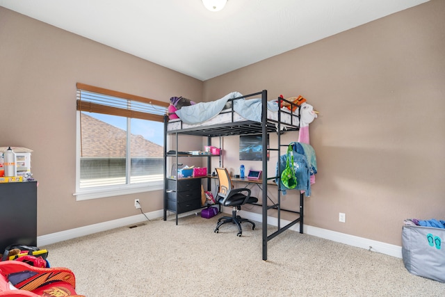 bedroom with carpet flooring