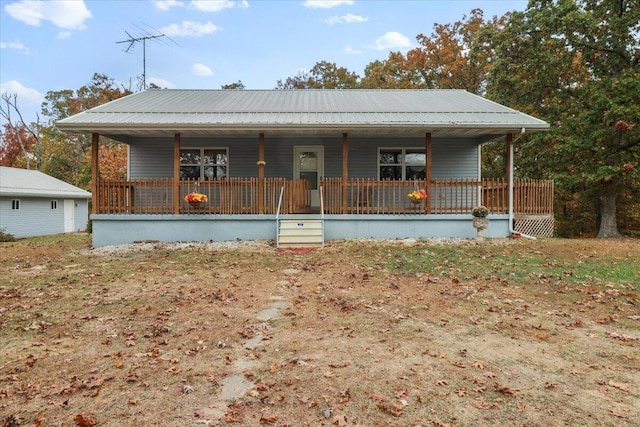 bungalow-style house featuring covered porch