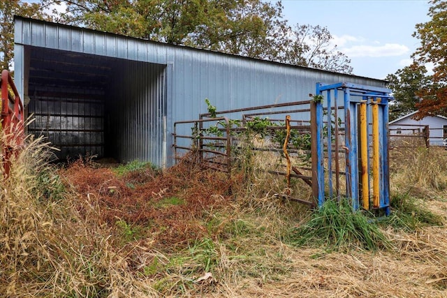 view of outbuilding