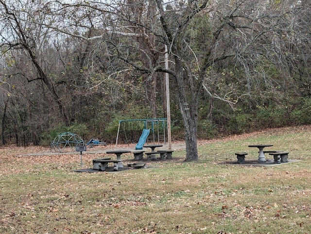 000 Ridgeview Pt, Cape Fair, MO 65624