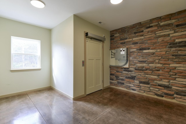 3133 Talking Rocks Rd, Reeds Spring, MO 65737 - spare room featuring baseboards