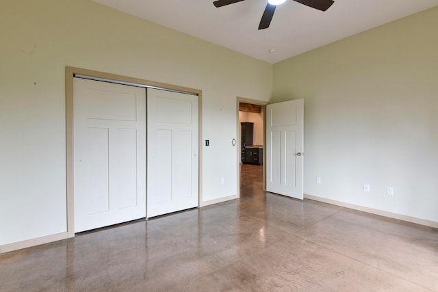 unfurnished bedroom featuring a closet and ceiling fan