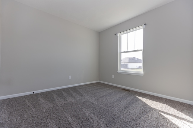 empty room featuring carpet