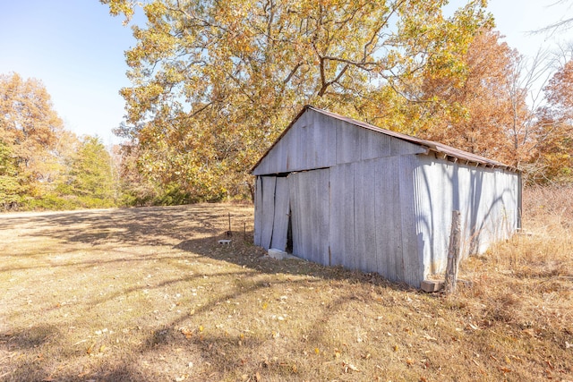 view of outdoor structure