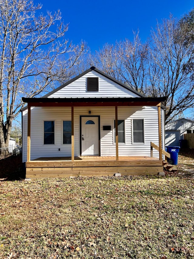 bungalow featuring a porch