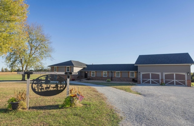 view of front of house with a front lawn